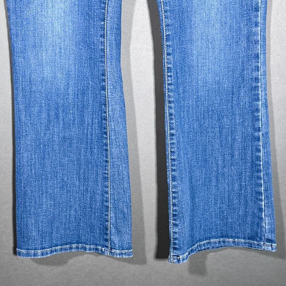 Signature Levi Strauss Mid Rise Bootcut Jeans Size 16S W33 X L30 - Picture 4 of 16